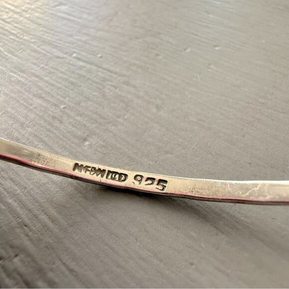 925 Hammered Sterling Silver Bangle Bracelet - Picture 4 of 7